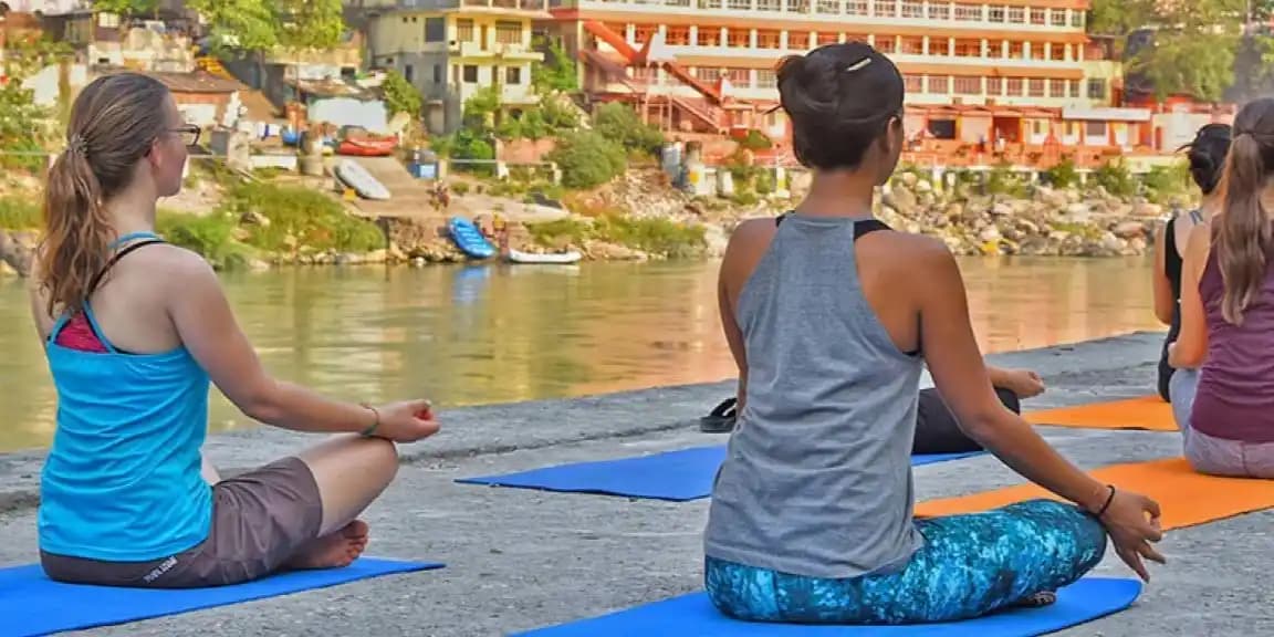 Sages Yogashram Featured